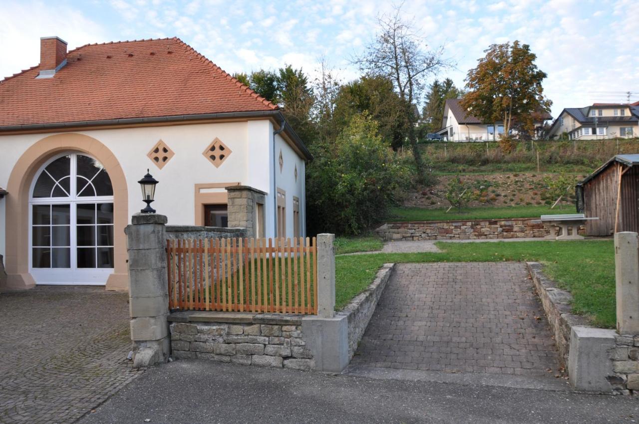 Ferienwohnung Altes Pfarrhaus Bargen Bagian luar foto