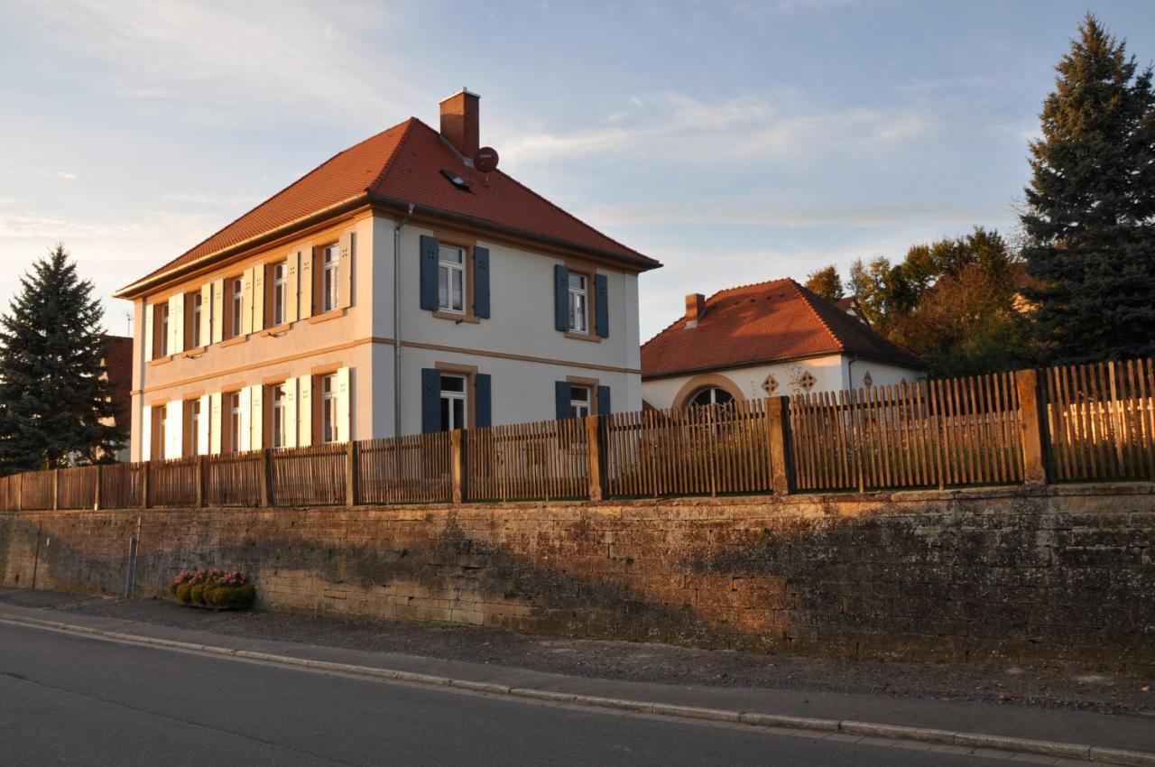 Ferienwohnung Altes Pfarrhaus Bargen Bagian luar foto