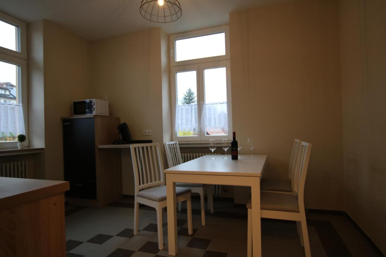 Ferienwohnung Altes Pfarrhaus Bargen Bagian luar foto